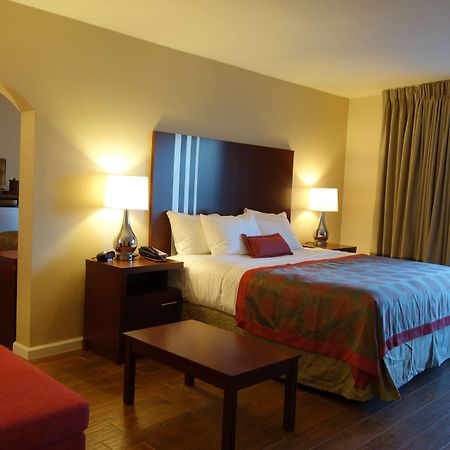 Ramada by Wyndham Sacramento North Highlands Exterior foto