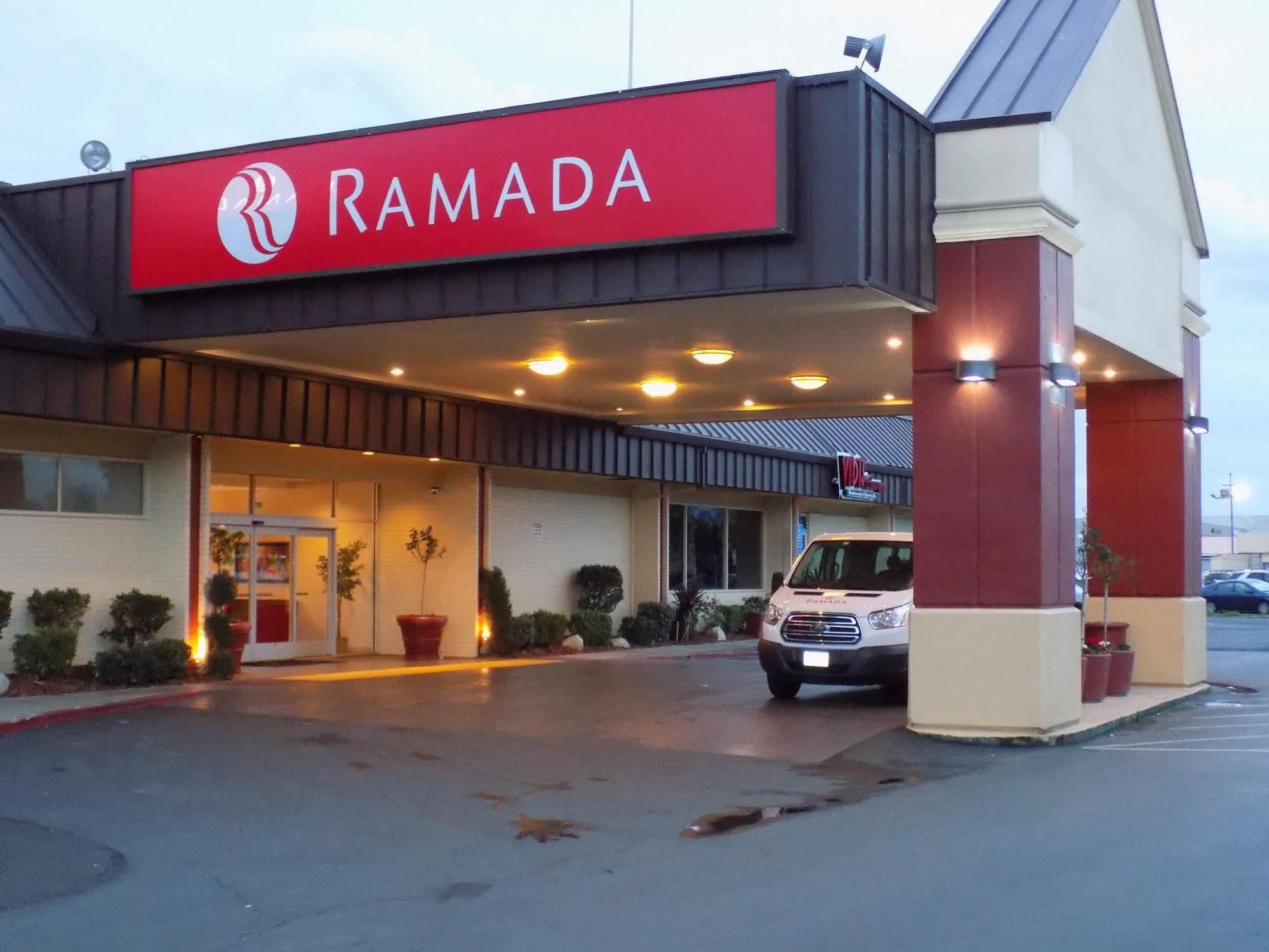 Ramada by Wyndham Sacramento North Highlands Exterior foto