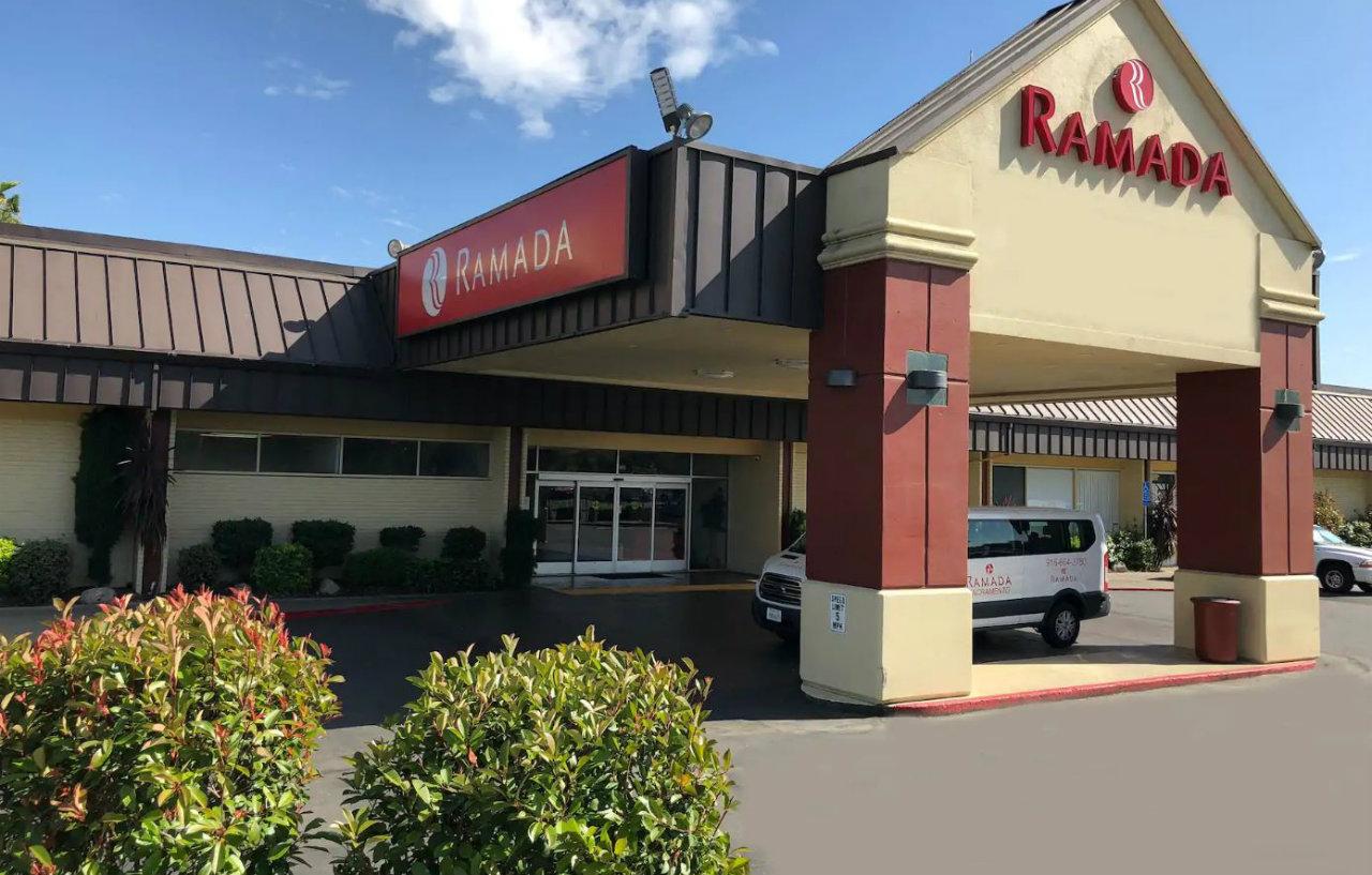 Ramada by Wyndham Sacramento North Highlands Exterior foto